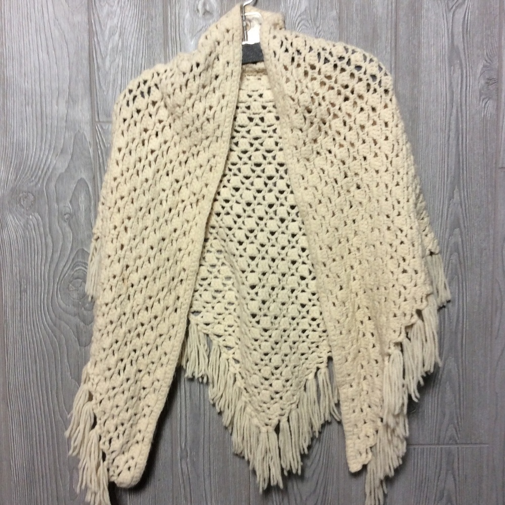 Vintage Cream Shawl - One Size